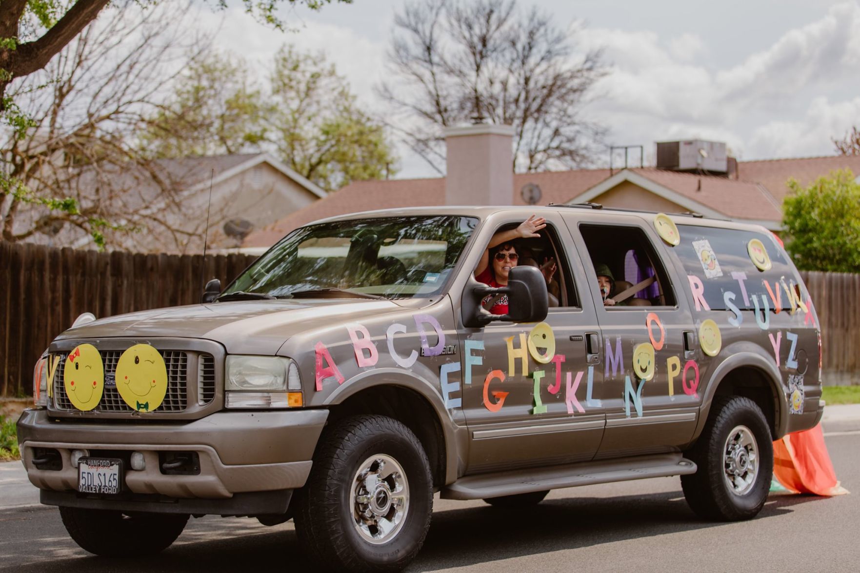 Pioneer Elementary Elementary School parade